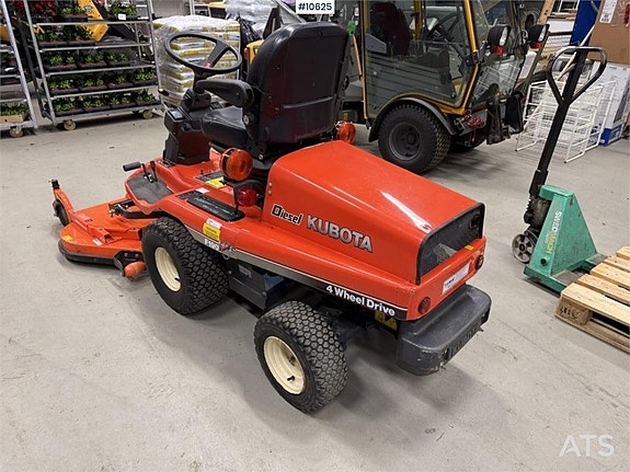Åkgräsklippare Kubota F1900 Diesel 4WD (95,000:- ex moms) 3 of 23