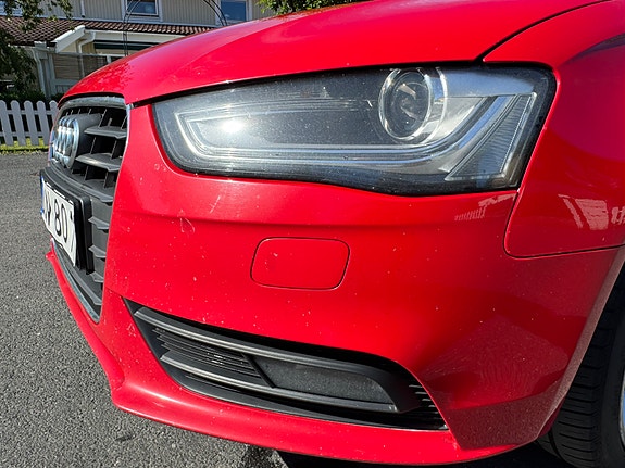 Audi A4 3 of 19