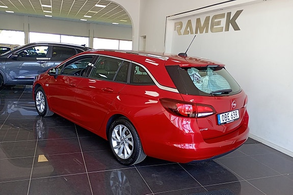 Opel Astra 4 of 5