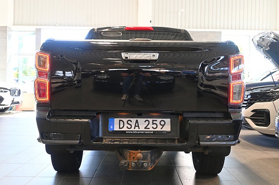Isuzu D-max 4 of 5