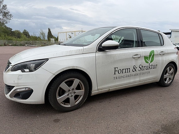Peugeot 308 3 of 5