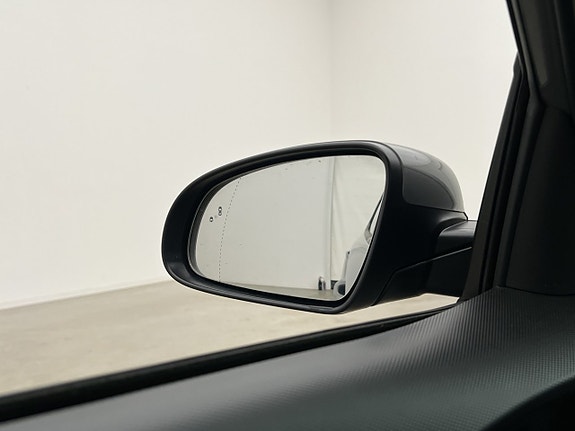 Hyundai Kona 12 of 30