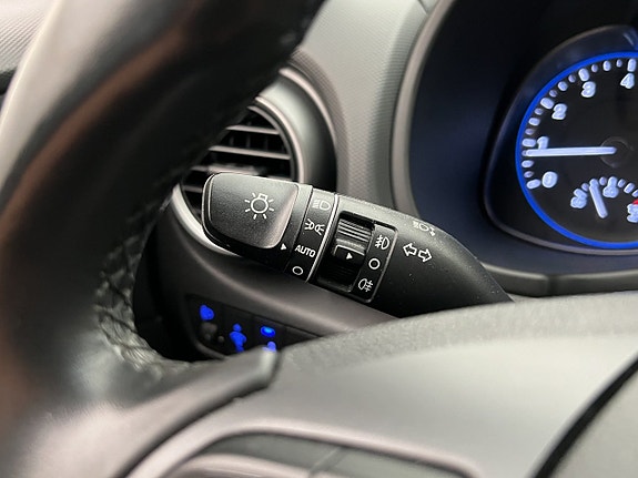 Hyundai Kona 14 of 30