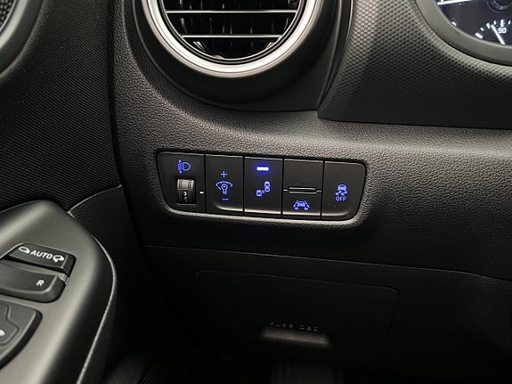 Hyundai Kona 13 of 30