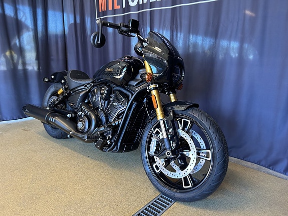 Indian Scout 101 Onyx Black Crystal 6 of 8