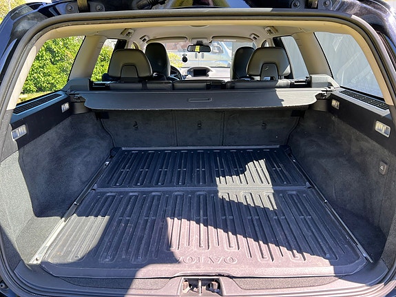 Volvo V70 6 of 15