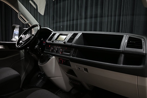 Volkswagen Transporter 27 of 29