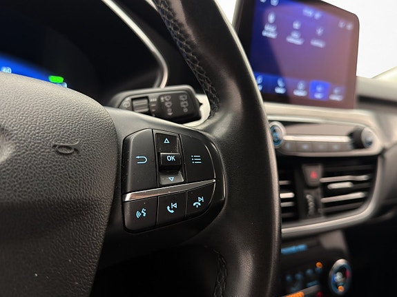 Ford Kuga 16 of 30