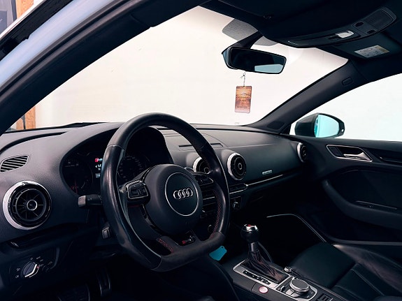 Audi RS3 11 of 17