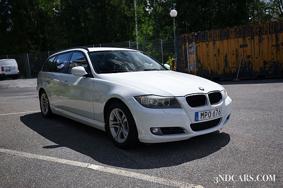 BMW 320d 3 of 19