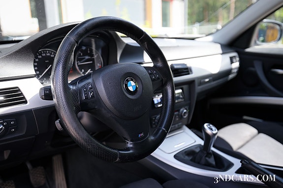 BMW 320d 9 of 19