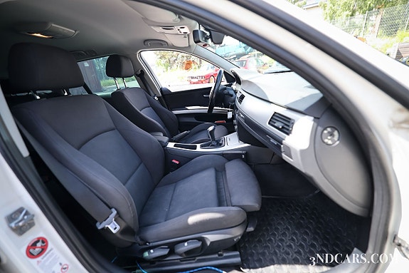 BMW 320d 17 of 19