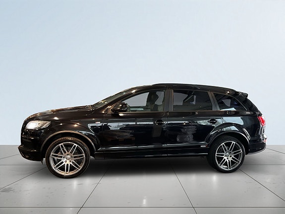 Audi Q7 4 of 5