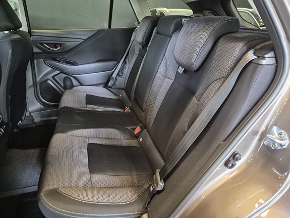 Subaru Outback 10 of 19