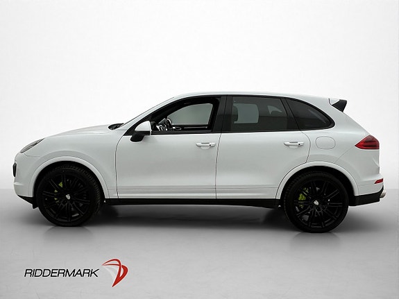 Porsche Cayenne S 4 of 5