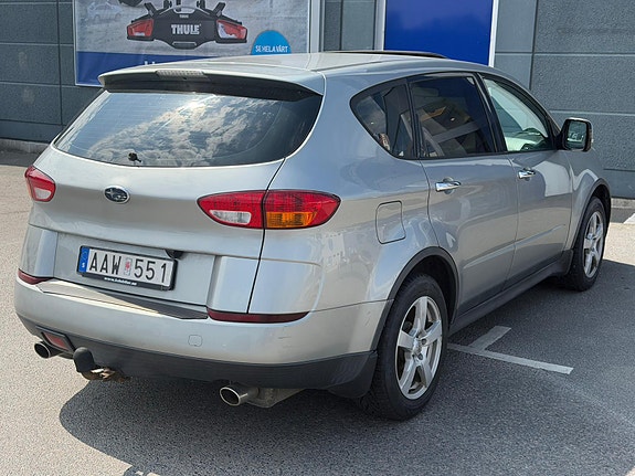 Subaru Tribeca 3 of 5