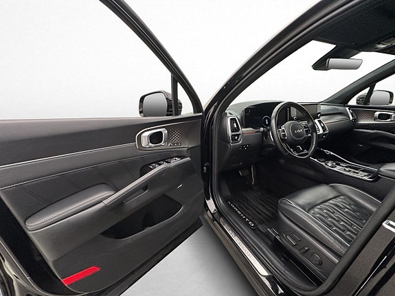 Kia Sorento 10 of 30
