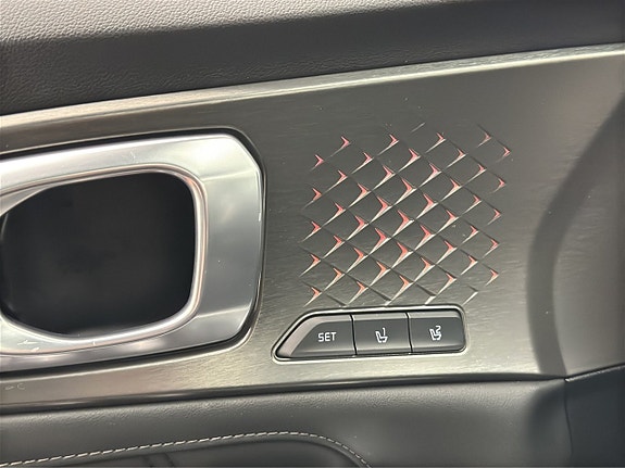 Kia Sorento 15 of 30