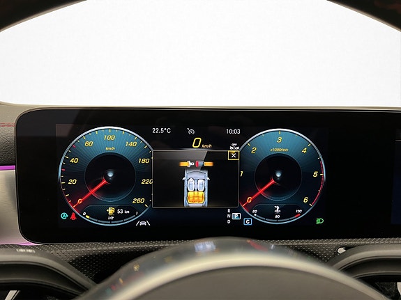 Mercedes-Benz CLA200 d 18 of 30