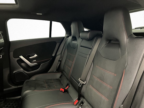 Mercedes-Benz CLA200 d 26 of 30