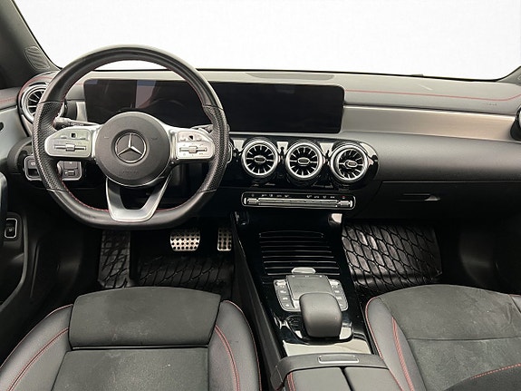 Mercedes-Benz CLA200 d 13 of 30
