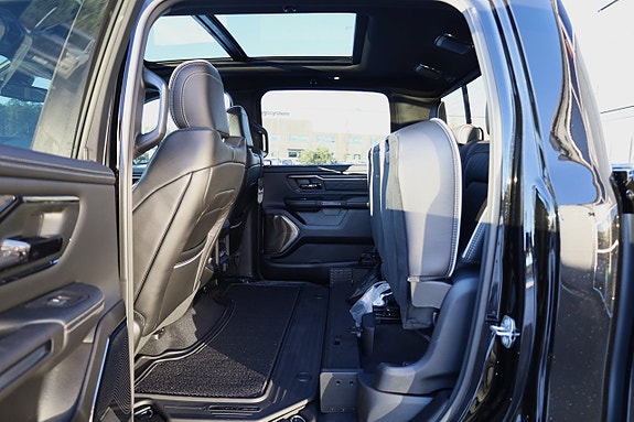 Dodge RAM 1500 17 of 30