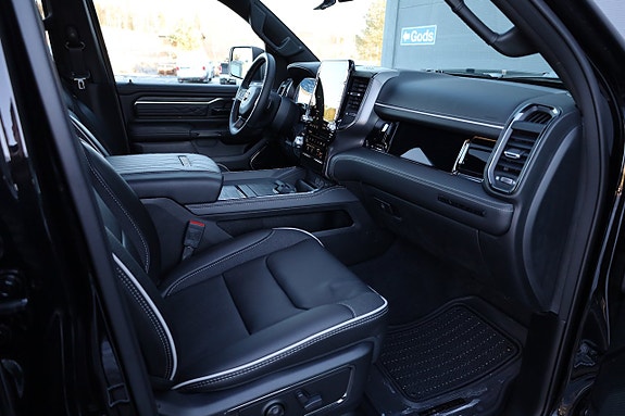 Dodge RAM 1500 15 of 30