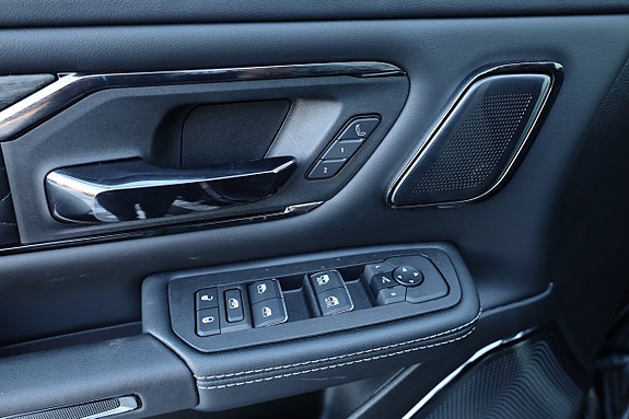 Dodge RAM 1500 21 of 30