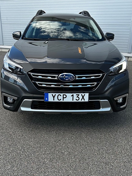 Subaru Outback 3 of 5