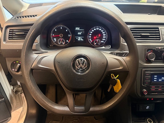 Volkswagen Caddy Maxi 11 of 22