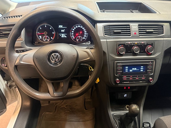 Volkswagen Caddy Maxi 10 of 22