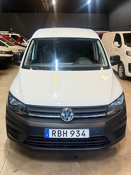 Volkswagen Caddy Maxi 3 of 5