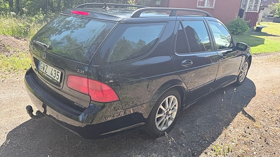 Saab 9-5 4 of 5