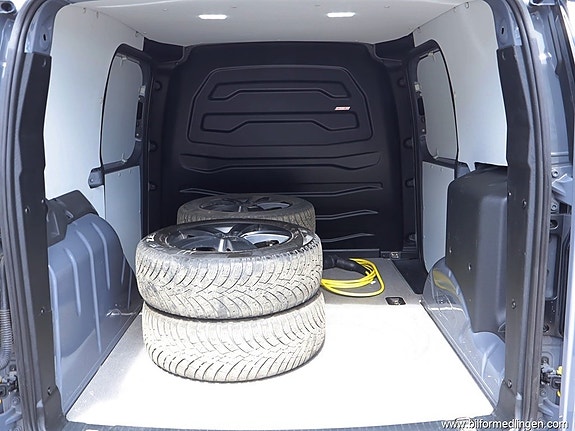 Volkswagen Caddy 9 of 27