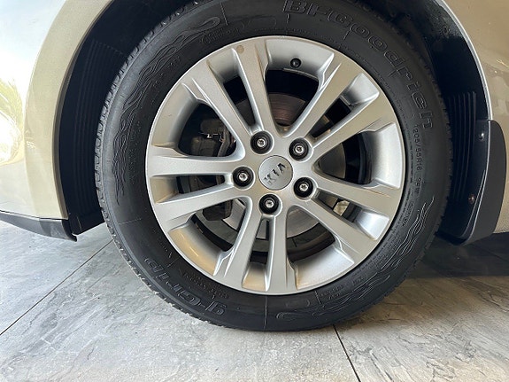 Kia Ceed 8 of 21