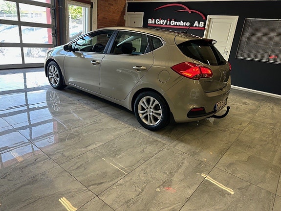 Kia Ceed 2 of 21