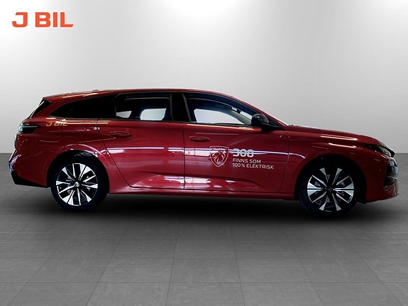 Peugeot 308 SW 4 of 5
