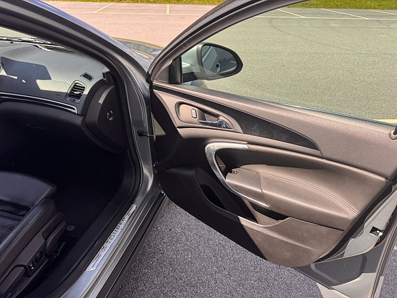 Opel Insignia Country Tourer 14 of 30