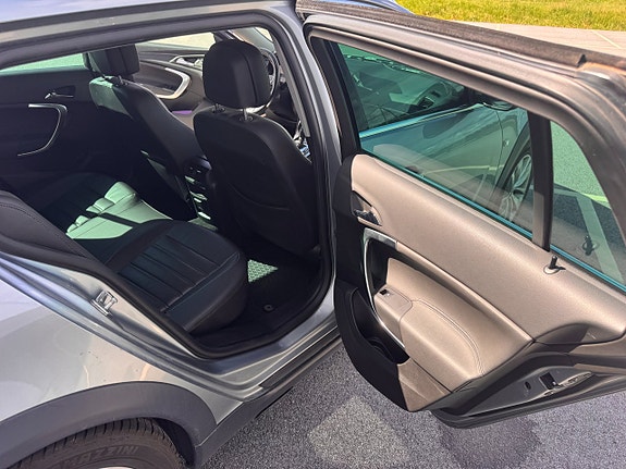 Opel Insignia Country Tourer 9 of 30
