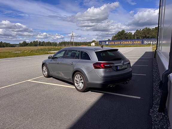 Opel Insignia Country Tourer 3 of 5