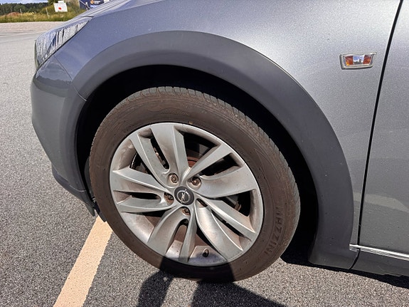 Opel Insignia Country Tourer 25 of 30