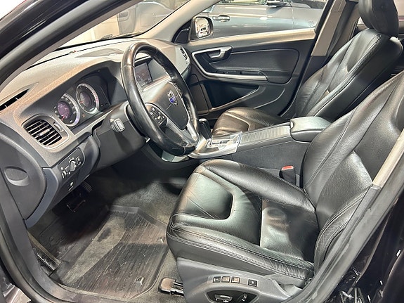 Volvo S60 9 of 20