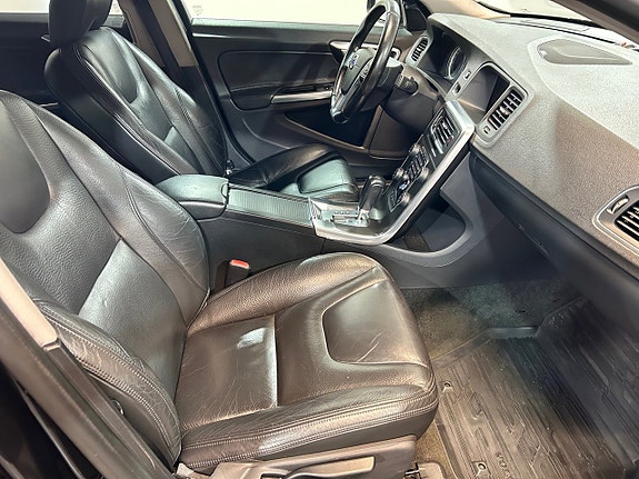 Volvo S60 12 of 20