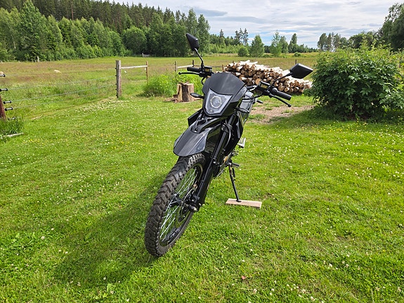 Enduro Elmotorcykel 90km/h (125cc-klass) EsumX Pro 2 of 5