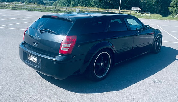 Dodge Magnum 5 of 12