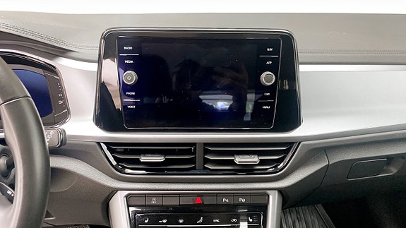 Volkswagen T-Roc 9 of 13