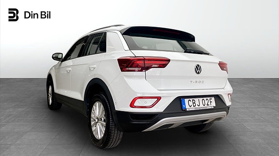 Volkswagen T-Roc 3 of 13