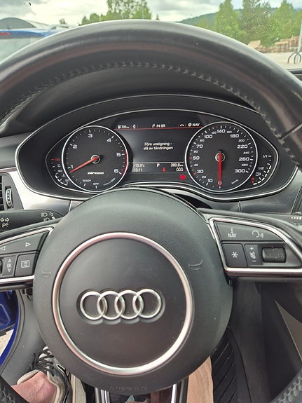 Audi A6 allroad 6 of 7