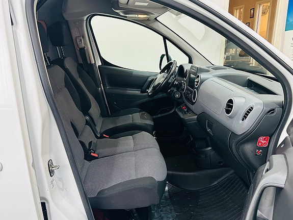 Peugeot Partner 13 of 25