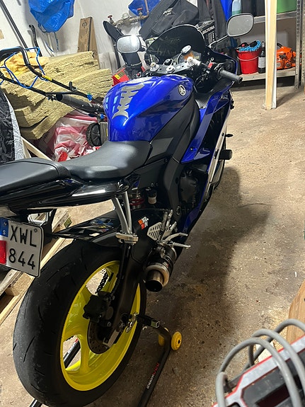 Yamaha YZF-R6 6 of 7